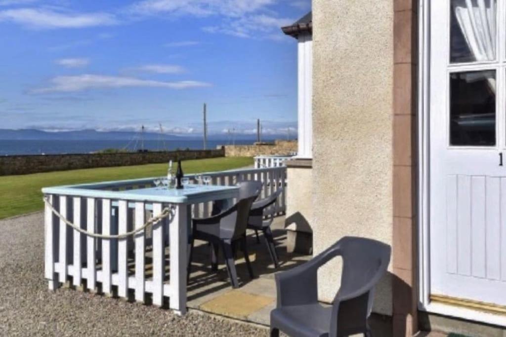 Dolphin View Cottages Portmahomack Exteriör bild